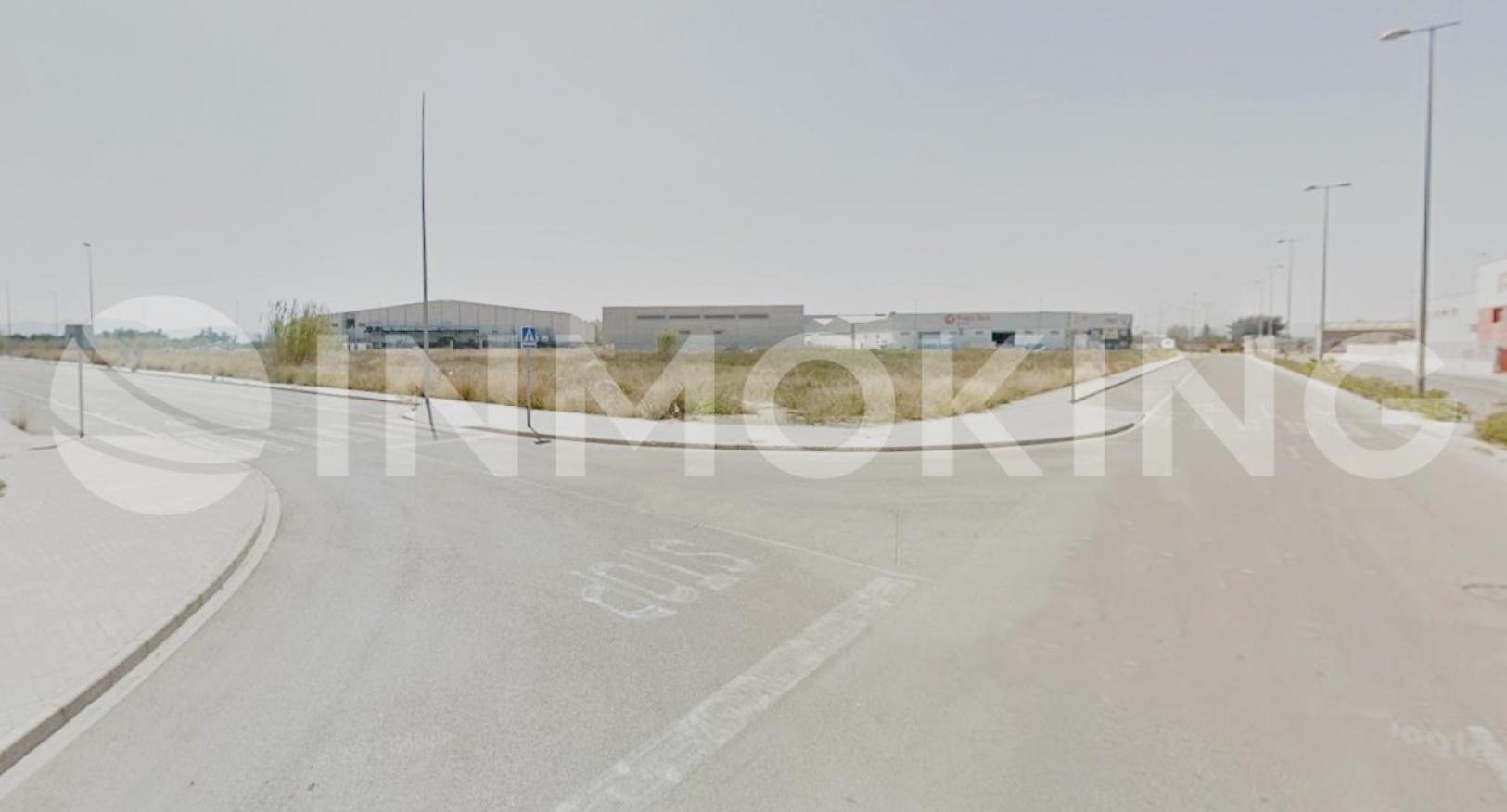 Foto de la propiedad Solar industrial a dos calles en venta - Sollana 